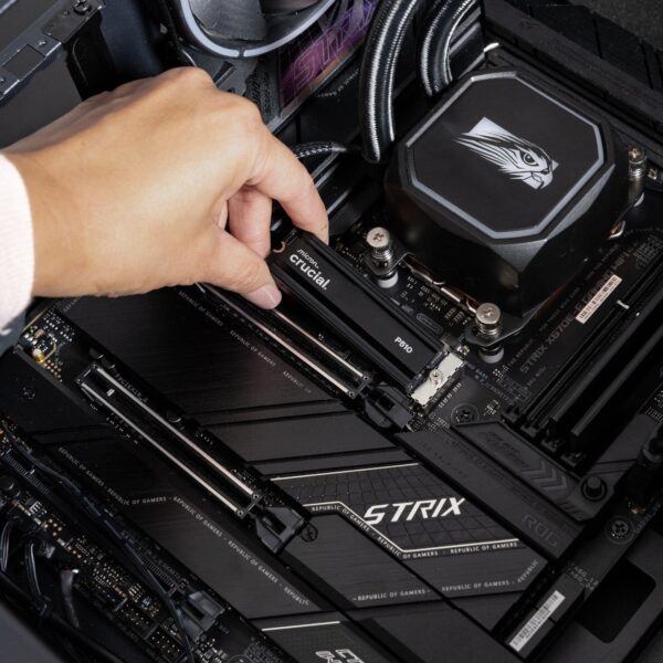 CT2000P510SSD5_Crucial-P510-2TB-M.2-Gen5-with-Heatsink-NVMe-3D-NAND-SSD_wr_07a Crucial P510 1TB M.2 Gen5 Heatsink NVMe 3D NAND SSD