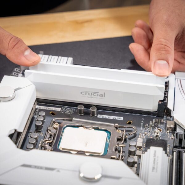 Crucial_CP16G64C38U5W_wr_05a-1024x1024 Crucial Pro Overclocking 16GB 6400Mhz DDR5 Desktop Memory White