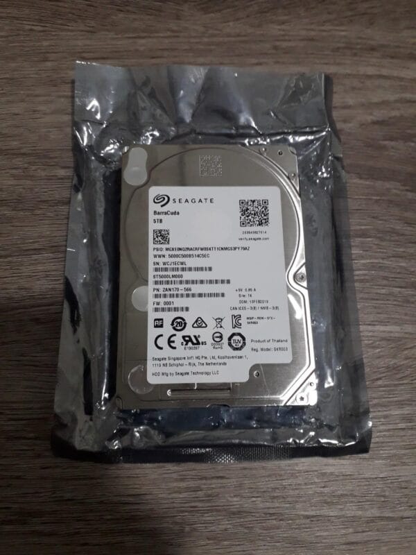ST5000LM000_02 Seagate Barracuda 5TB 2.5" 15mm Internal Hard Drive (SATA 6Gb/s)